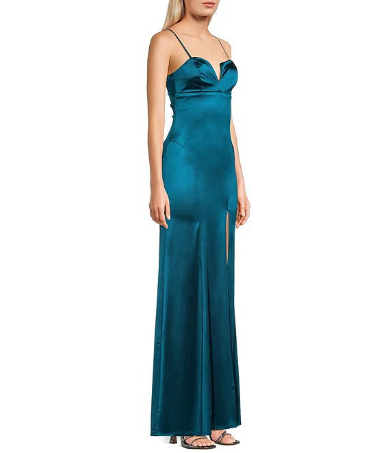 Thin shoulder strap notch neck side slit tightened back satin surface long prom dress