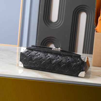 Louis Vuitton Trunkie Black 27Cm M28137