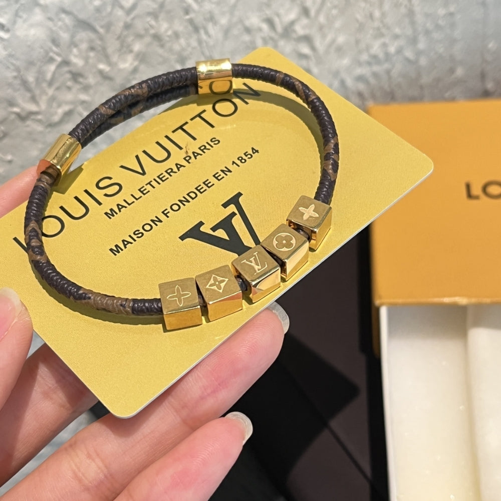 Louis Vuitton Lv Cube Bracelet Monogram Brown M8918Z
