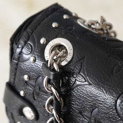Louis Vuitton Trunkie Black 27Cm M28137