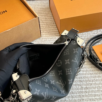 Louis Vuitton Side Trunk MM East West Monogram Eclipse 28Cm M26226