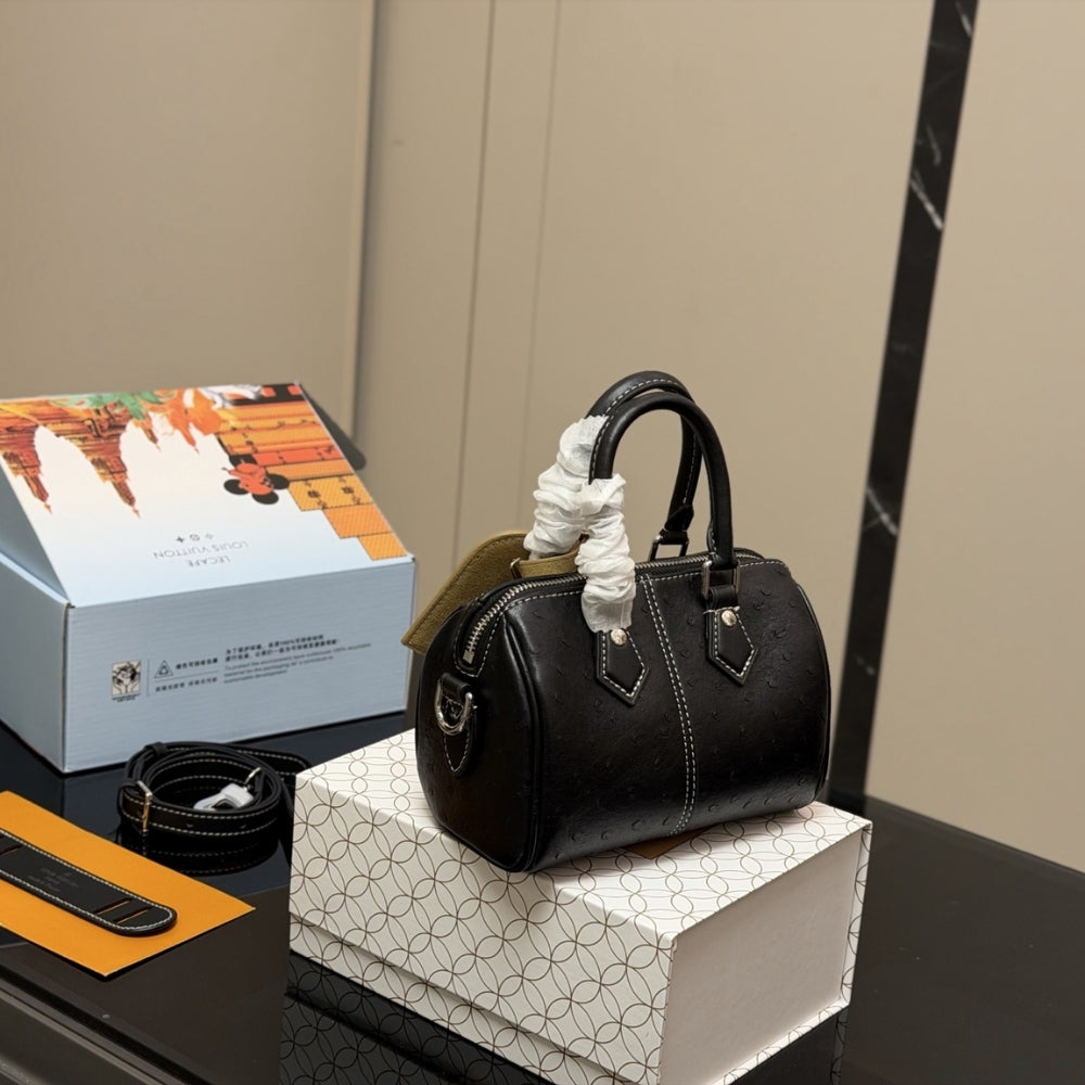 Louis Vuitton Speedy 18 Bandoulière Black 18Cm