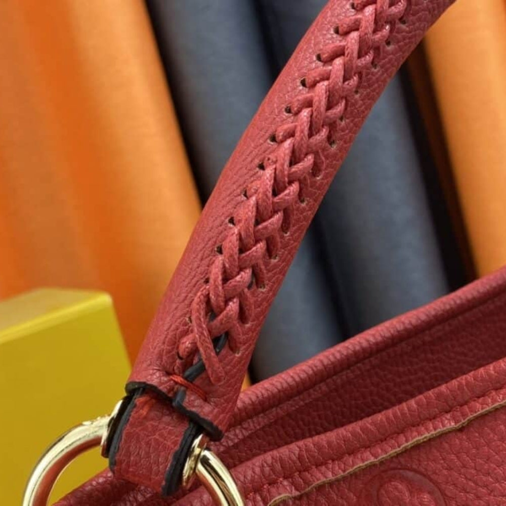 Louis Vuitton Artsy MM Red 47Cm