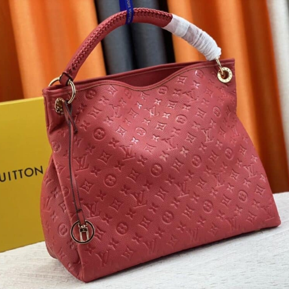 Louis Vuitton Artsy MM Red 47Cm