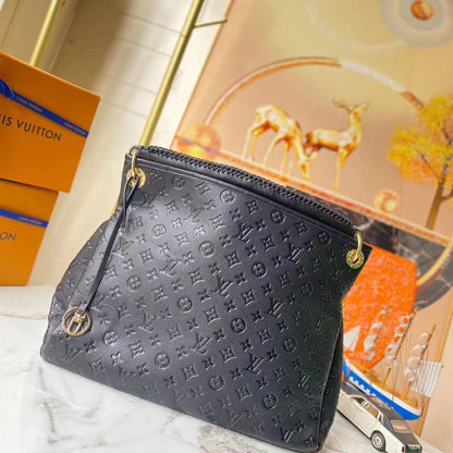 Louis Vuitton Artsy MM Black 41Cm M41066