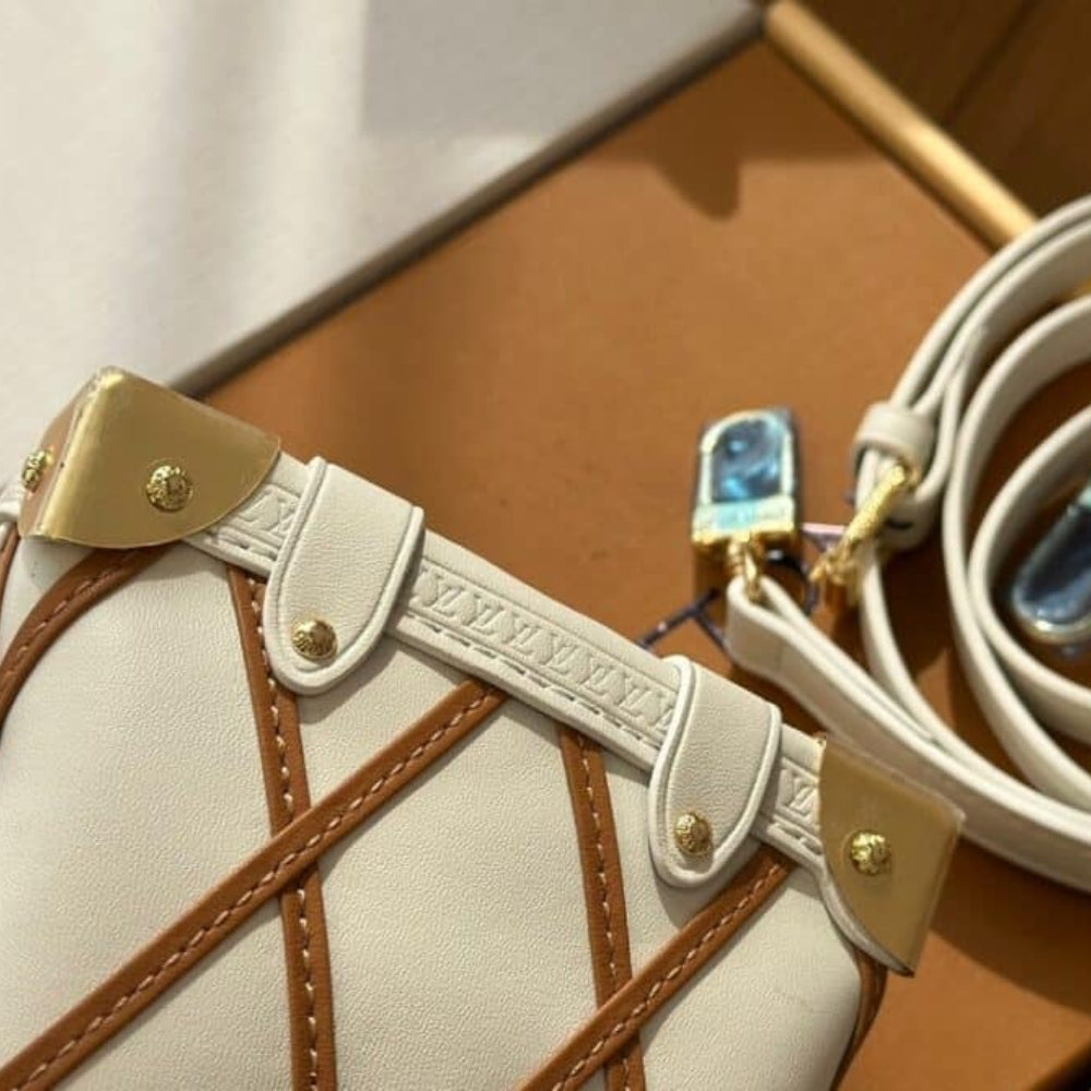 Louis Vuitton Side Trunk PM Creme Noisette 18Cm M25216