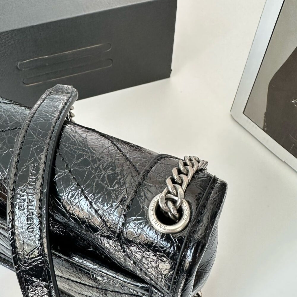Saint Laurent Niki Vintage Leather Chain Wallet Black 19Cm 583103 0En04 1000