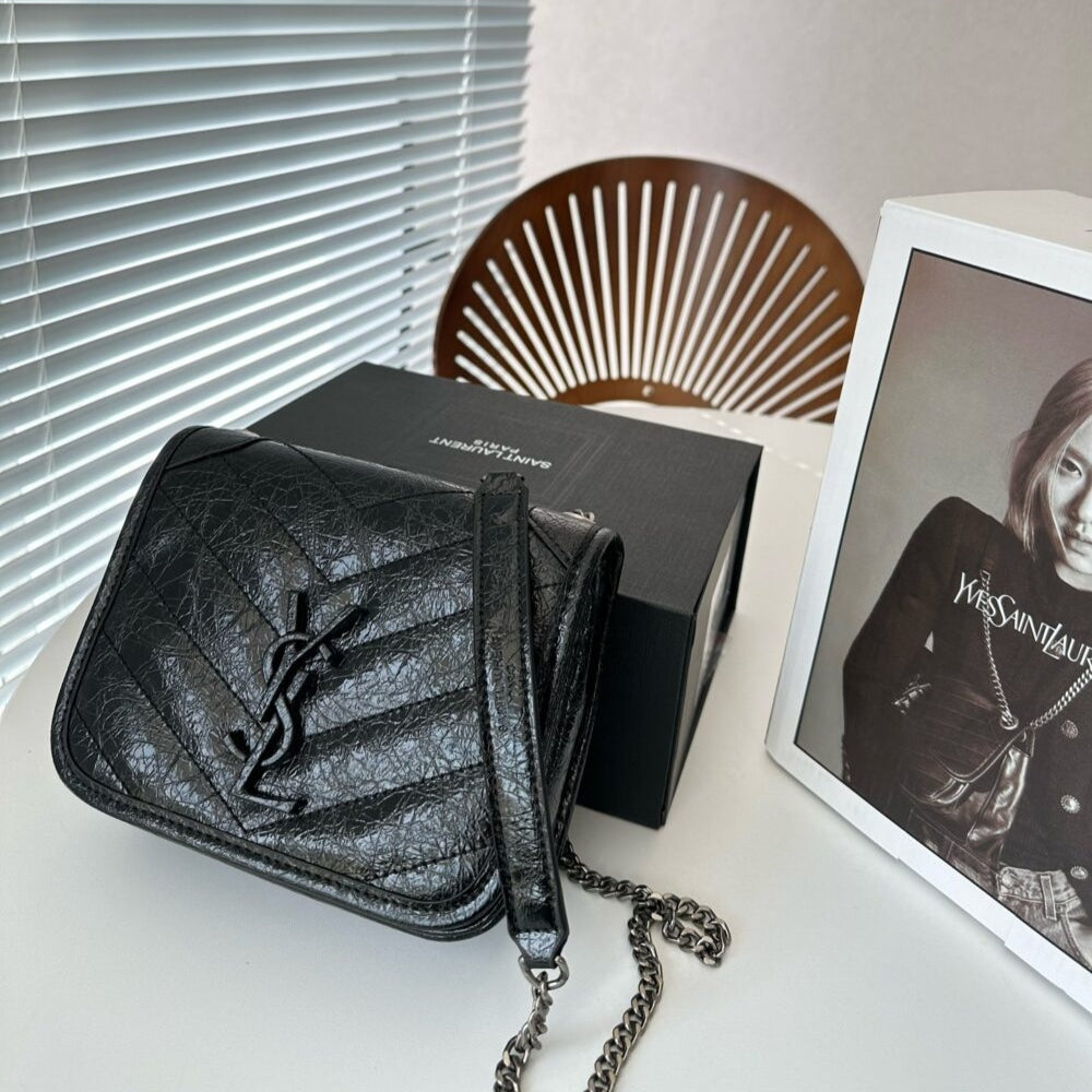 Saint Laurent Niki Vintage Leather Chain Wallet Black 19Cm 583103 0En04 1000