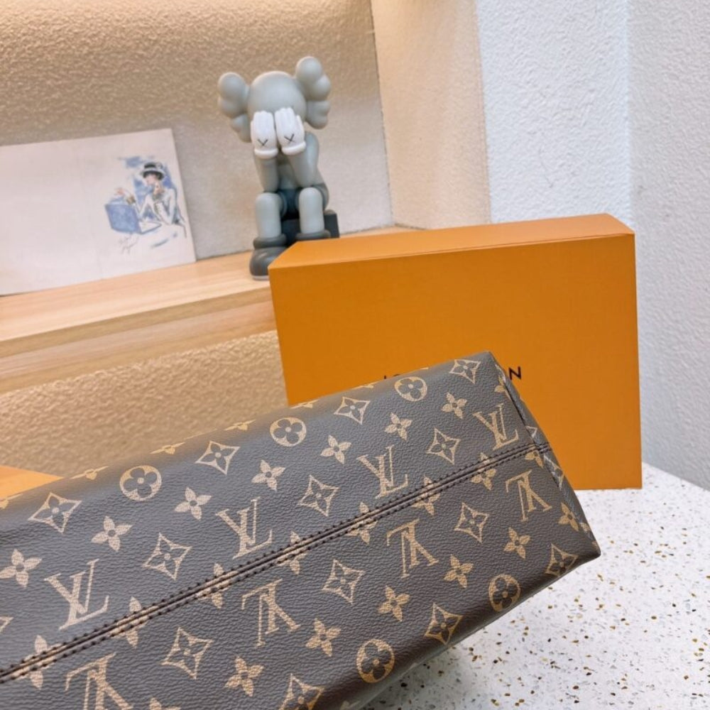 Louis Vuitton Graceful PM Monogram Canvas Red 35Cm