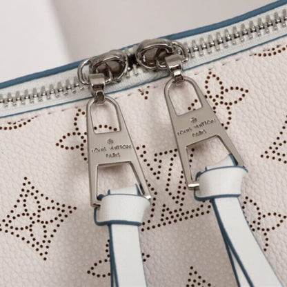 Louis Vuitton Beaubourg Hobo MM White 32Cm M58482
