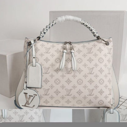 Louis Vuitton Beaubourg Hobo MM White 32Cm M58482