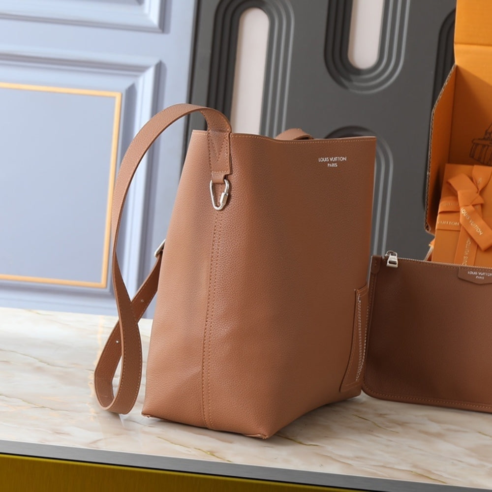 Louis Vuitton Verso Hobo Tan 33Cm M26745