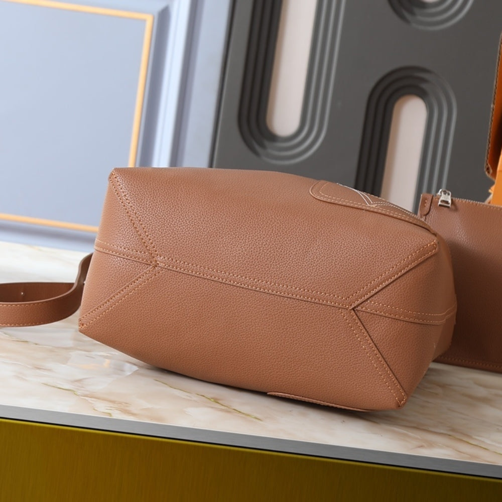 Louis Vuitton Verso Hobo Tan 33Cm M26745