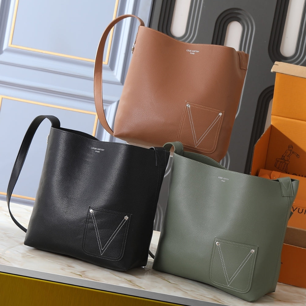 Louis Vuitton Verso Hobo Tan 33Cm M26745