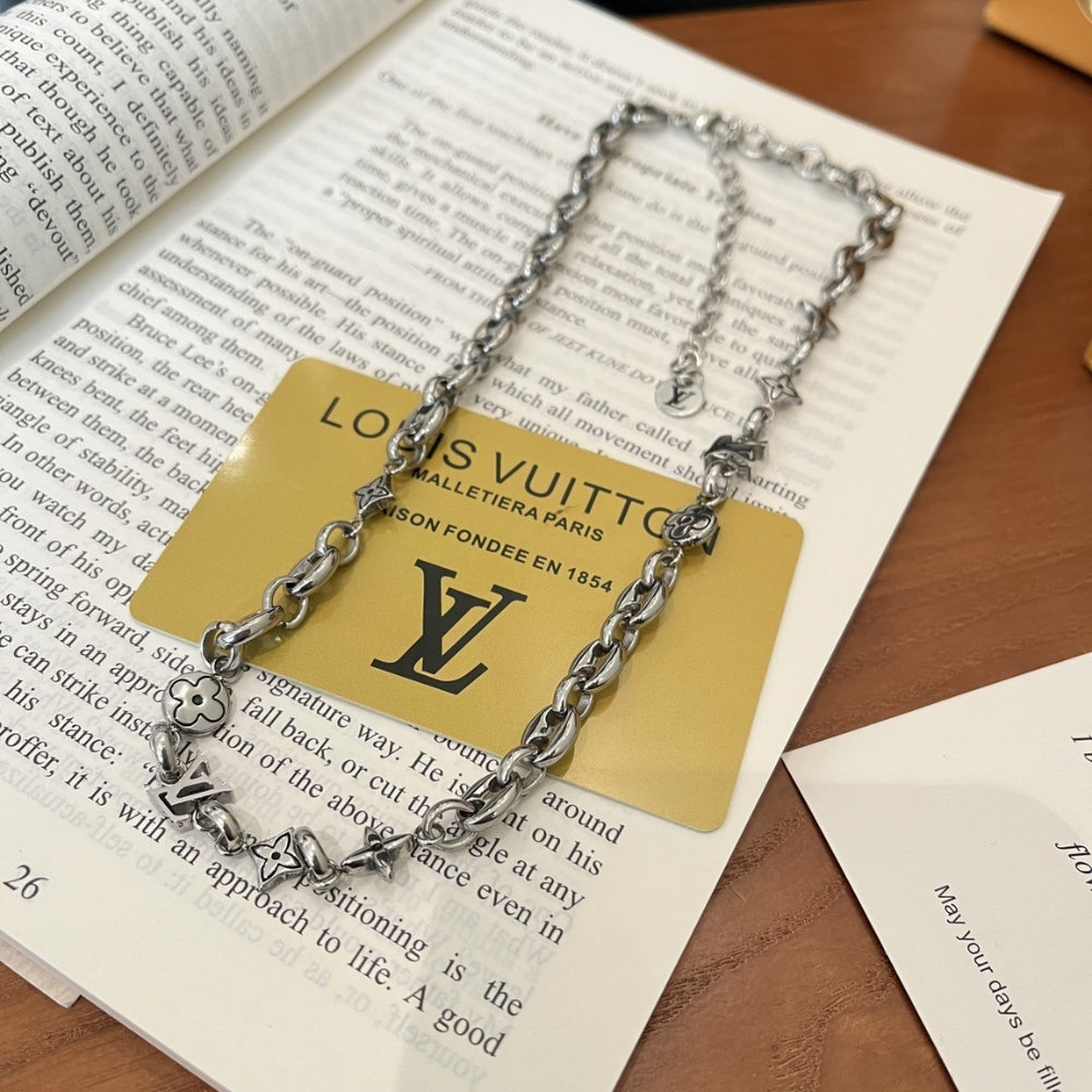 Louis Vuitton Lv Sailor Medium Chain Necklace Silver M03189