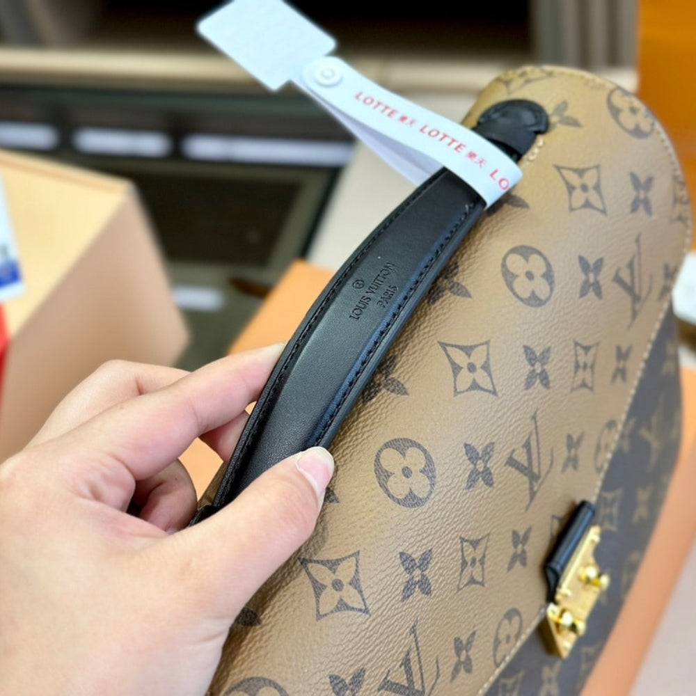 Louis Vuitton Pochette Métis Monogram Reverse 25Cm