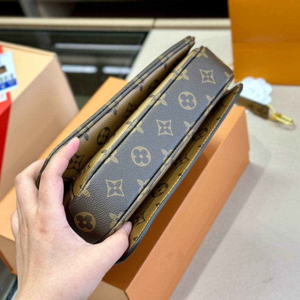 Louis Vuitton Pochette Métis Monogram Reverse 25Cm