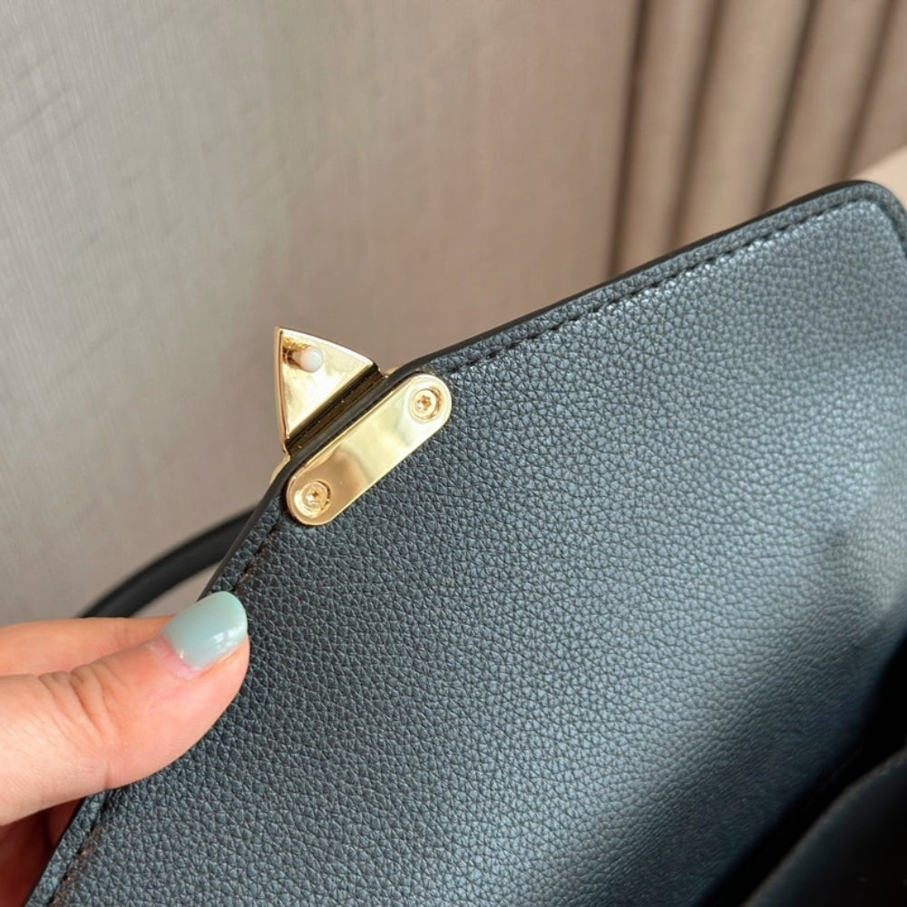 Louis Vuitton Pochette Métis East West Bag Black 21Cm M46595
