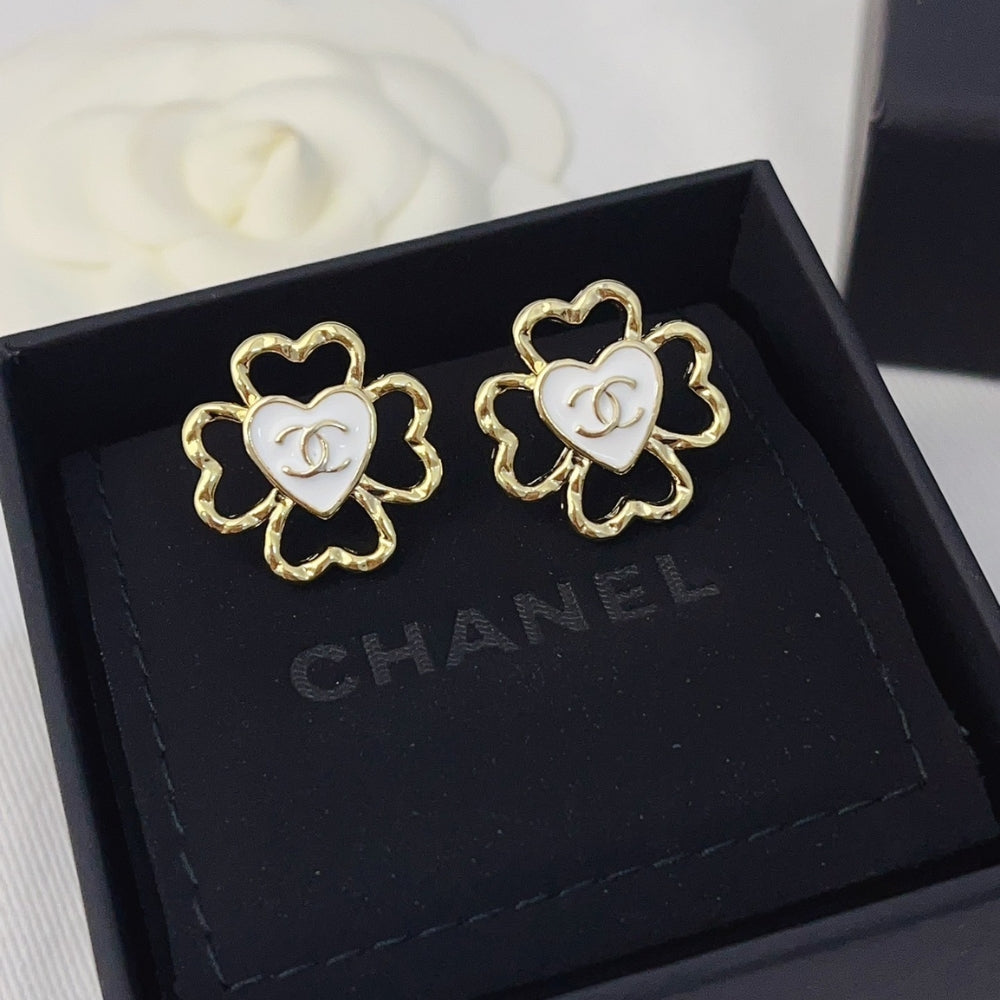 Chanel Stud Earrings In Gold Metal