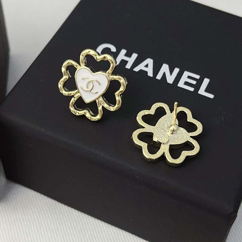 Chanel Stud Earrings In Gold Metal