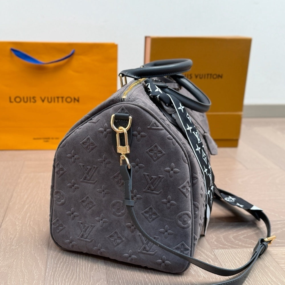Louis Vuitton Speedy P9 Bandoulière 40 Gray 40Cm M15225