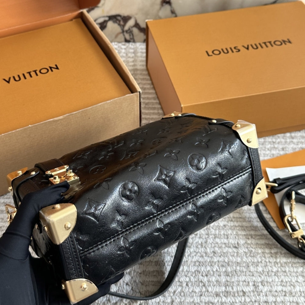 Louis Vuitton MM Side Trunk Bag Gold Metal Black 23Cm
