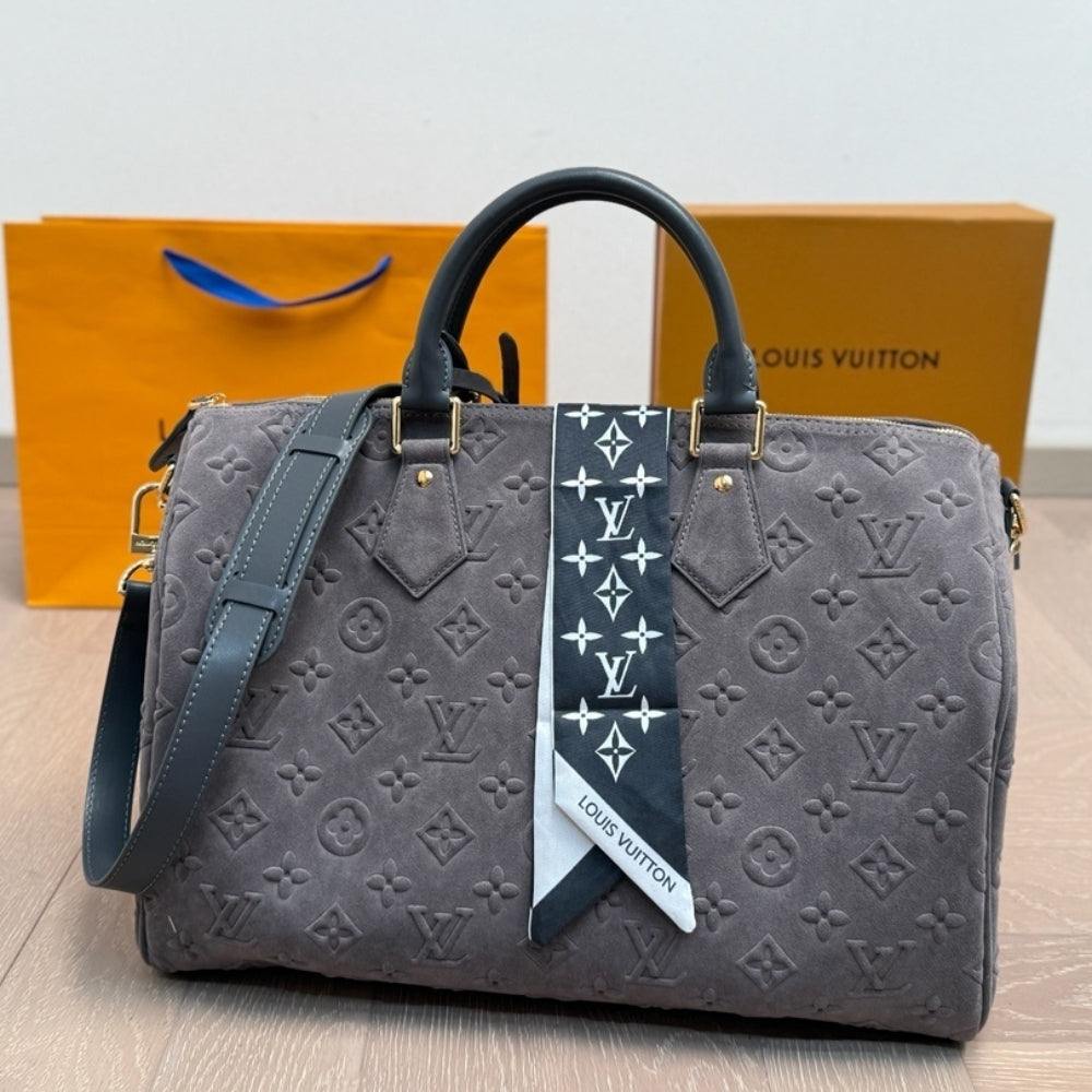 Louis Vuitton Speedy P9 Bandoulière 40 Gray 40Cm M15225