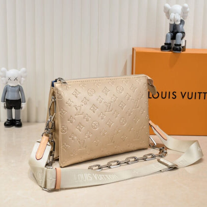 Louis Vuitton Coussin PM Gold 26Cm M59278