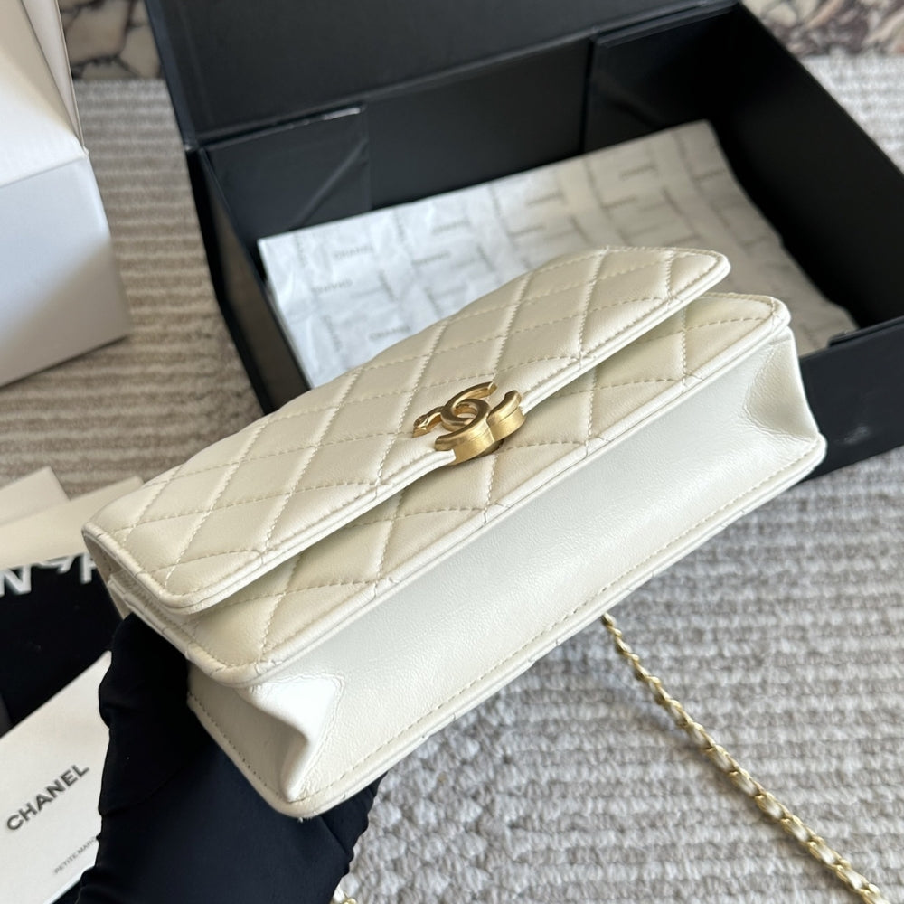 Chanel Mini Single Flap Bag Gold Hardware White 19Cm