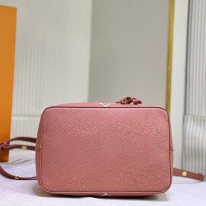 Louis Vuitton Neonoe Pink 26Cm M45555