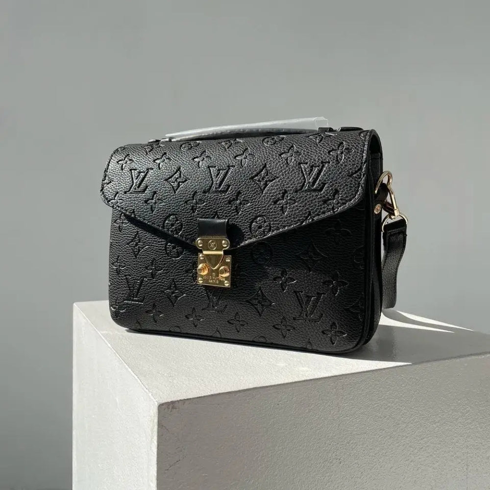 Louis Vuitton Pochette Métis Monogram Empreinte Black 25Cm M41487