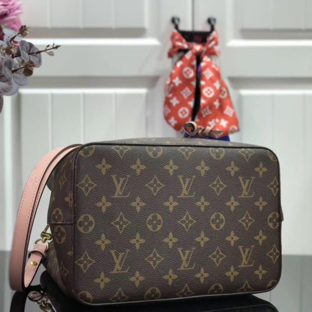 Louis Vuitton Neonoe Rose Pink 26Cm M44022
