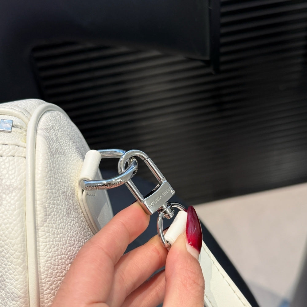 Louis Vuitton Speedy P9 Bandoulière 30 In White 30Cm