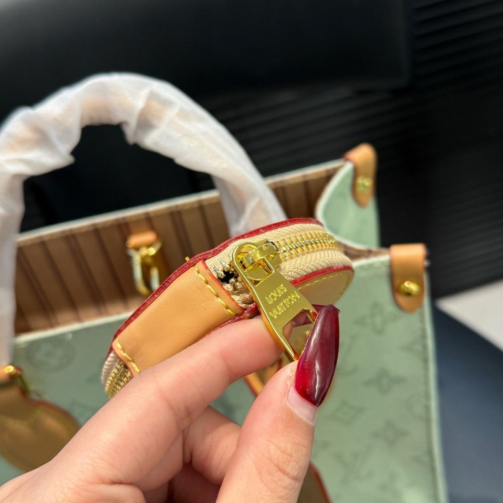 Louis Vuitton Onthego PM Monogram Origine Vert Asnières 25Cm