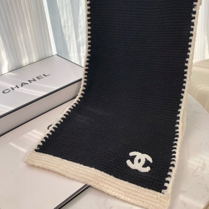 Chanel 23A Cashmere Scarf Black And White 170Cm