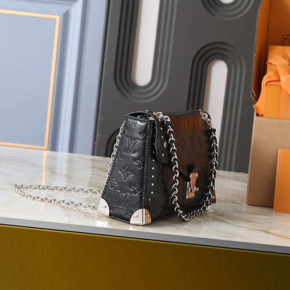 Louis Vuitton Trunkie Black 27Cm M28137