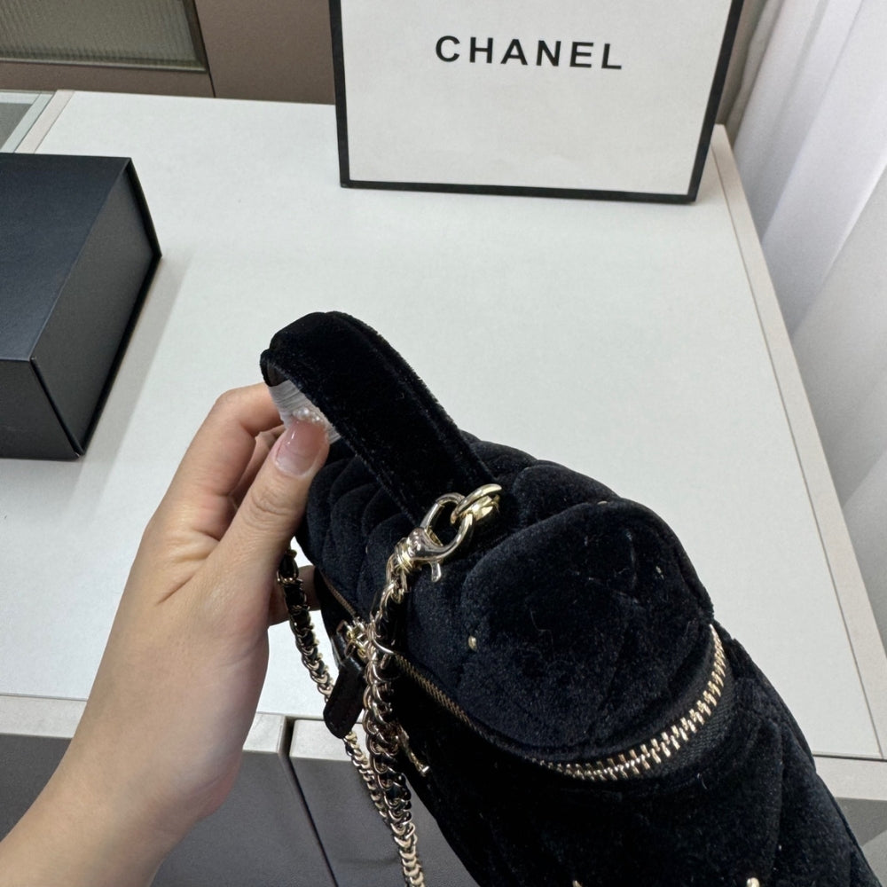 Chanel Vanity With Chain Velvet Diamante And Gold Tone Metal Black 19Cm