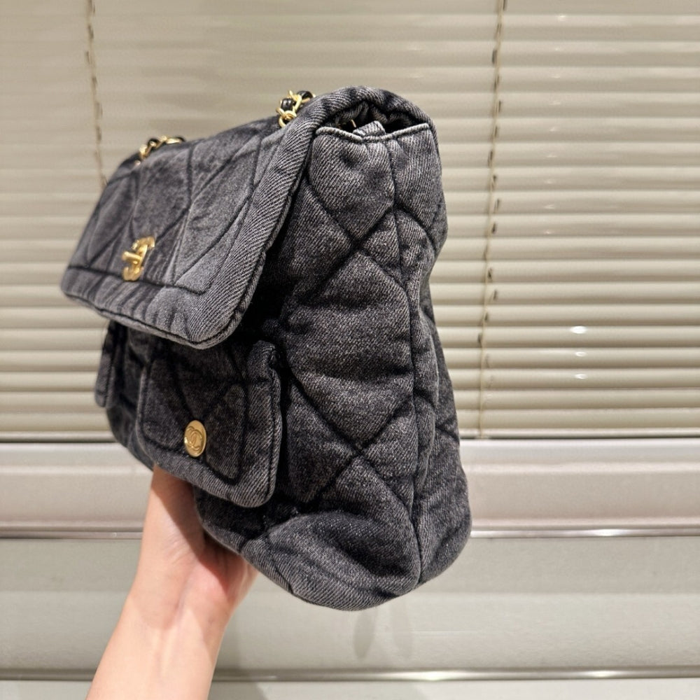 Chanel Maxi Flapbag Washed Denim And Gold Tone Metal Black 30Cm