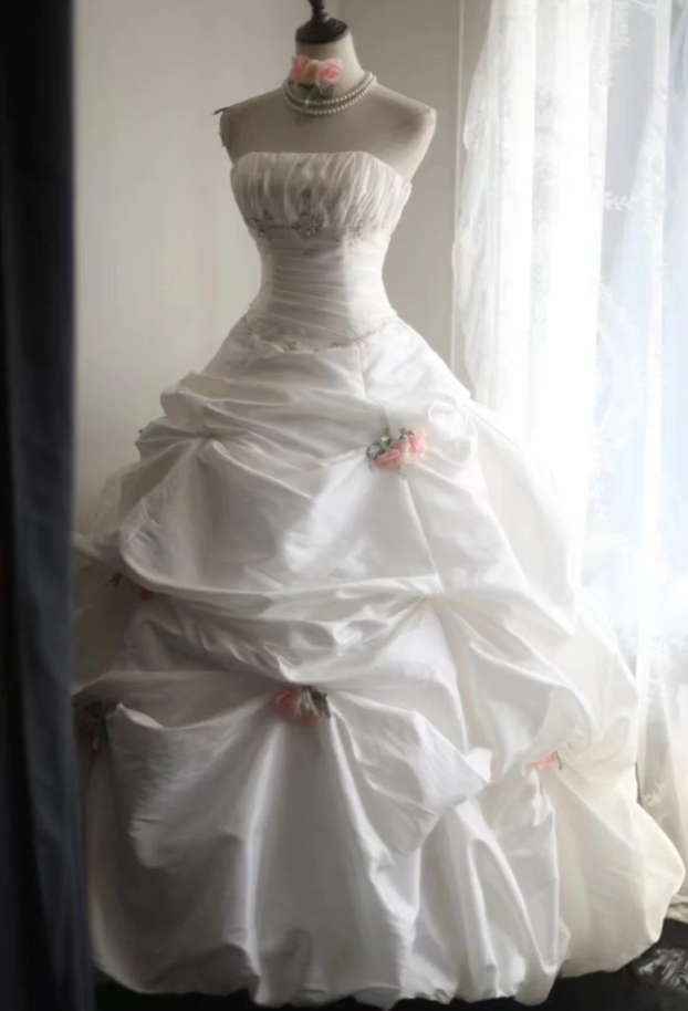 Elegant Strapless Ball Gown White Satin Pleated Floral Long Wedding Dress