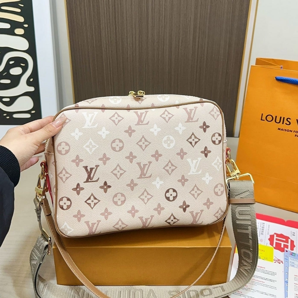 Louis Vuitton Nil Monogram Beige 27Cm