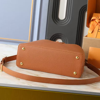 Louis Vuitton Capucines MM Souple Cognac 33Cm M14371