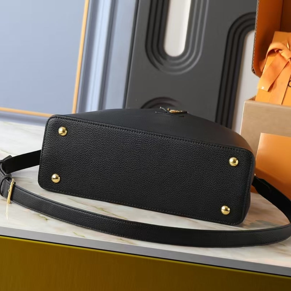 Louis Vuitton Capucines MM Souple Black 33Cm M14370