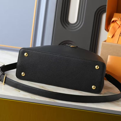 Louis Vuitton Capucines MM Souple Black 33Cm M14370