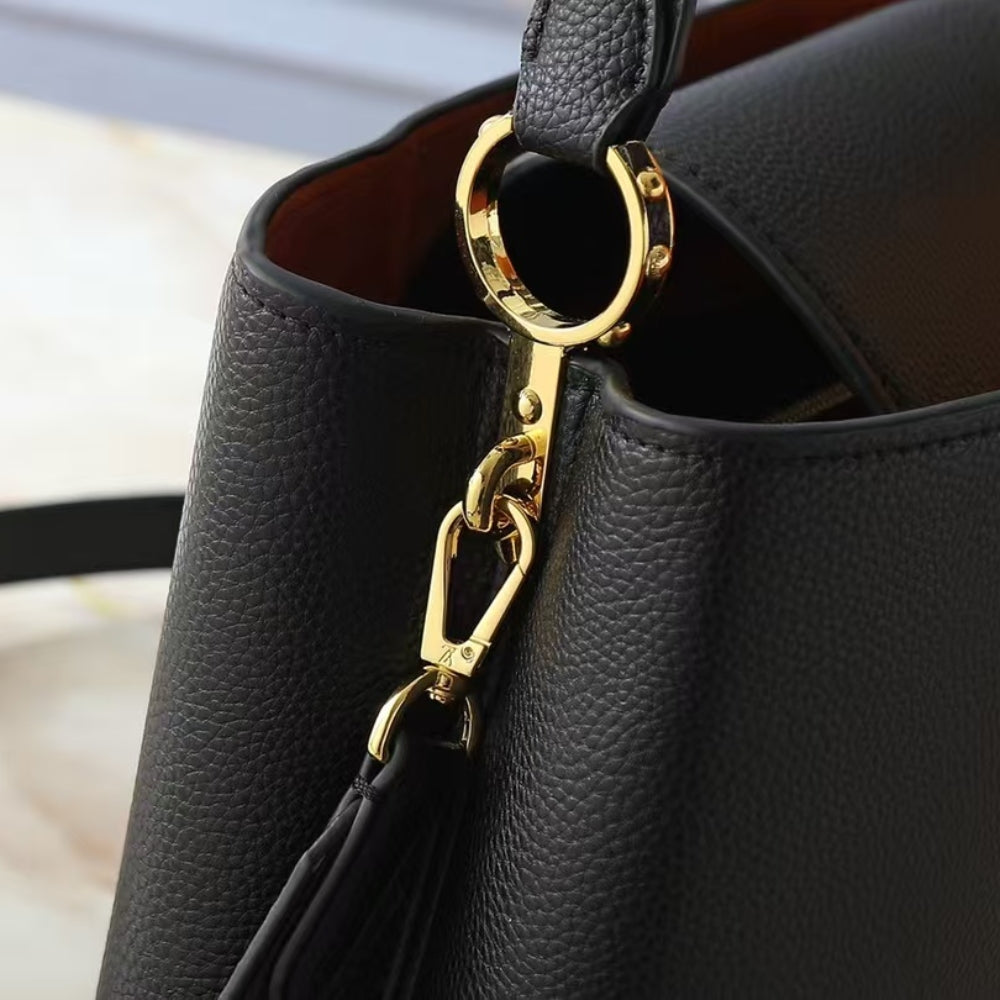 Louis Vuitton Capucines MM Souple Black 33Cm M14370