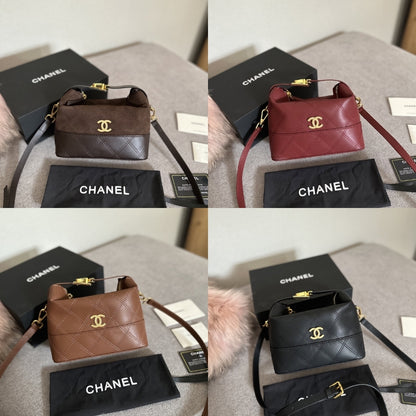 Chanel Clutch With Chain Quilted Leather Black 19cm