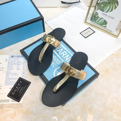 Gucci Thong Sandals With Double G Gold