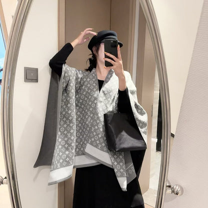Louis Vuitton Monogram Cape Grey And White