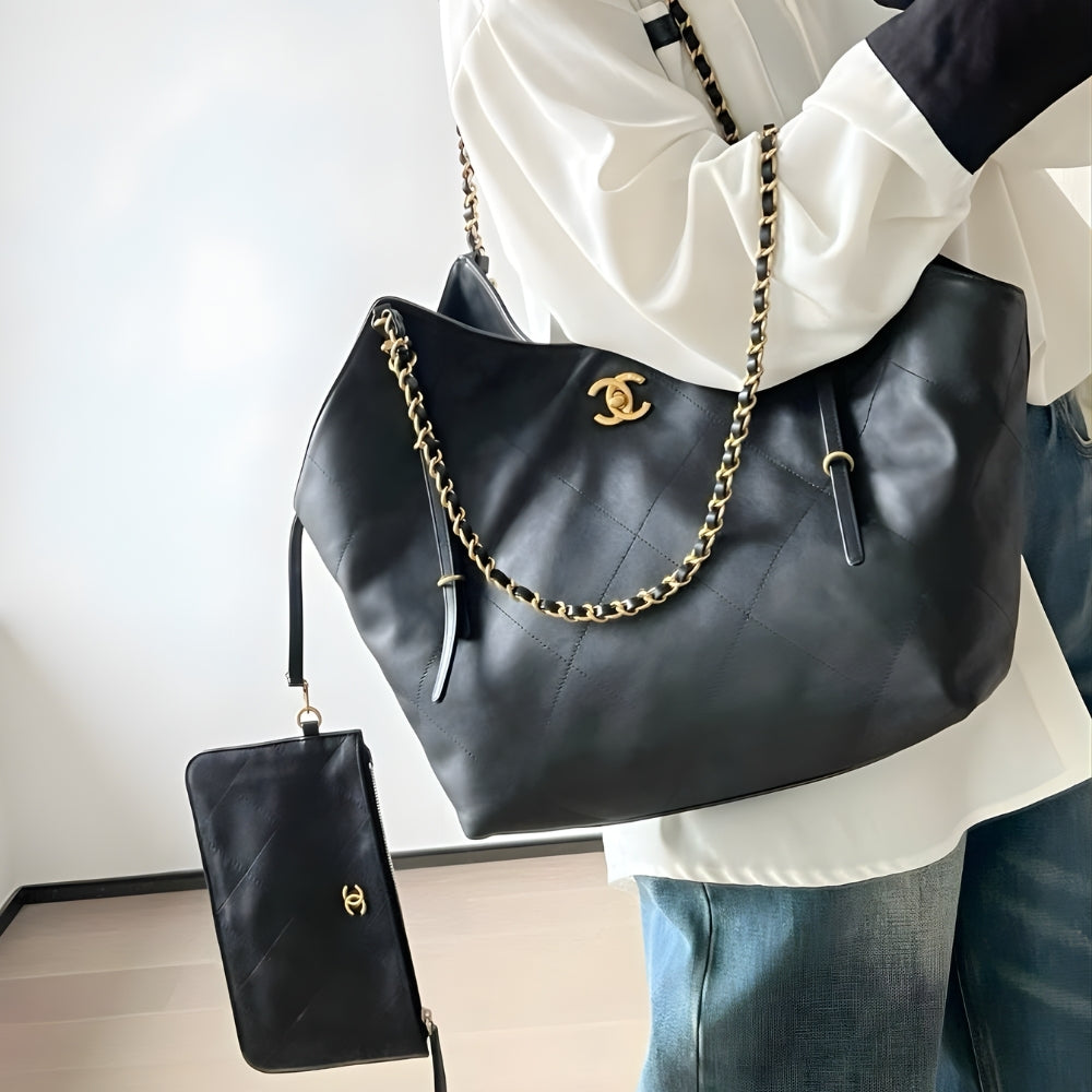 Chanel Shopping Bag And Gold Tone Metal Black 33Cm