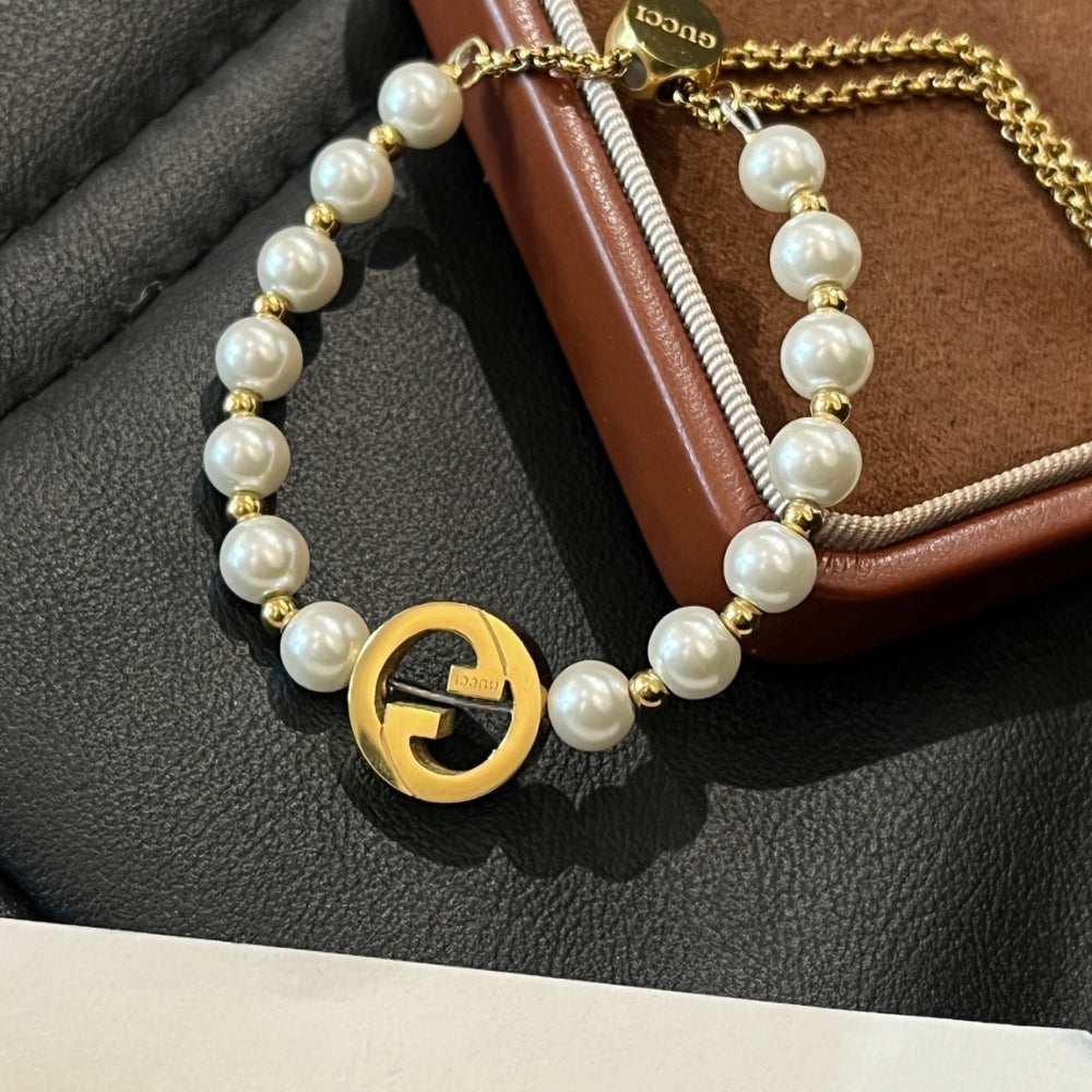 Gucci Interlocking Pearl Bracelet Gold ‎839033 JCF27 8062