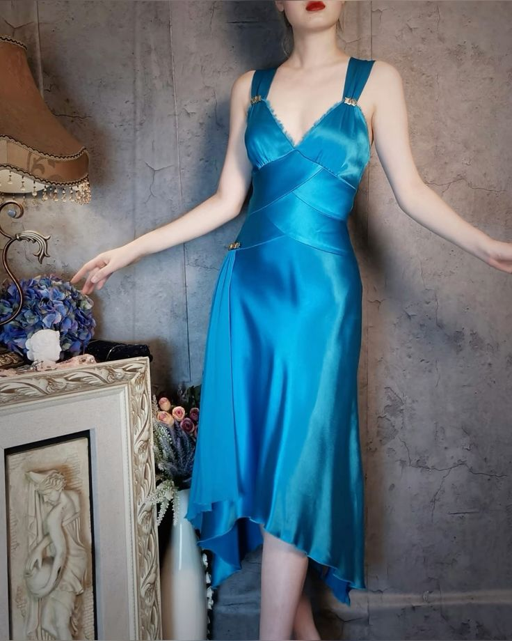 Vintage Blue V NecK Satin Mermaid Evening Dress Long Birthday Prom Gown